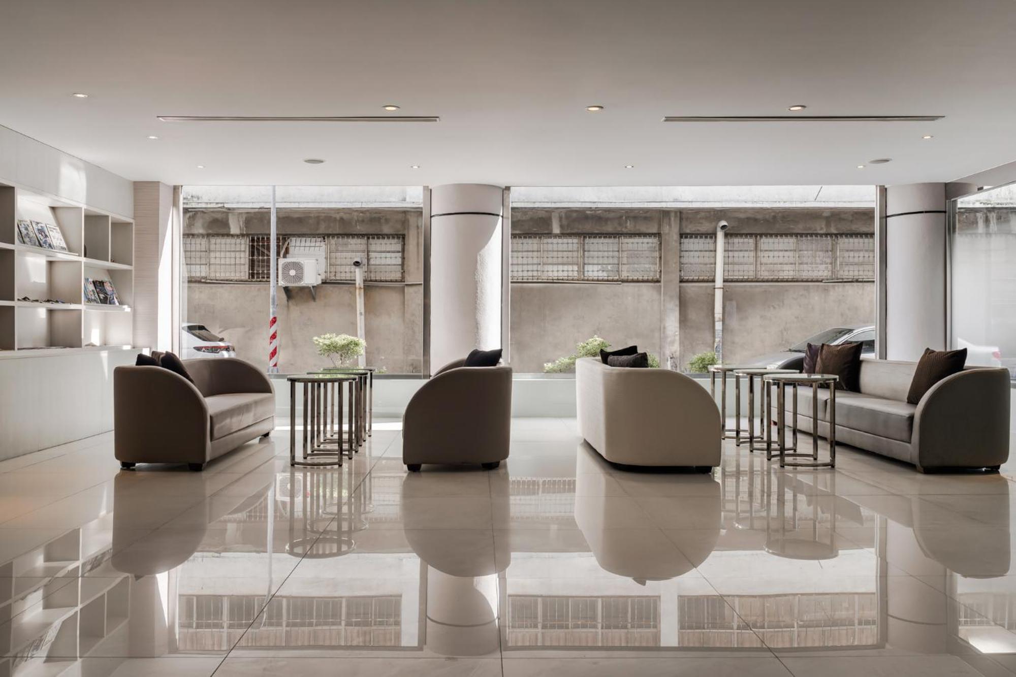 The Riverside Hotel Esthetics Kaohsiung Bagian luar foto