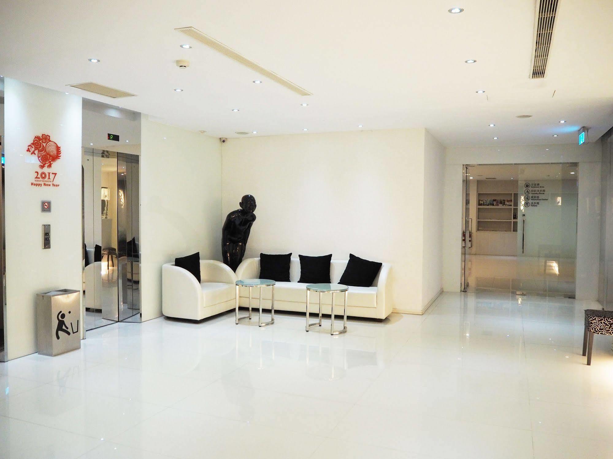 The Riverside Hotel Esthetics Kaohsiung Bagian luar foto